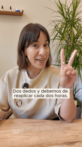 Reaplicar dos dedos de crema solar